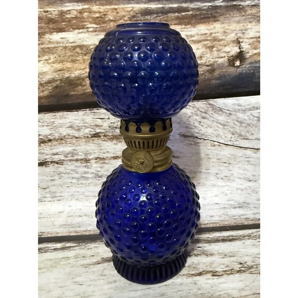 VINTAGE HOBNAIL SAPPHIRE BLUE MINITURE OIL LAMP BLUE CHIMNEY HONG KONG 6.5